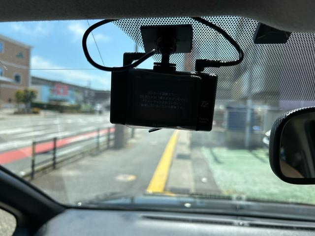 ノア Ｓｉ　９型ナビ／ＴＶ／Ｂカメラ／Ｂｌｕｅｔｏｏｔｈオーデオ／両側自動ドア／前後ドラレコ／シートカバー／全国対応２年保証（18枚目）