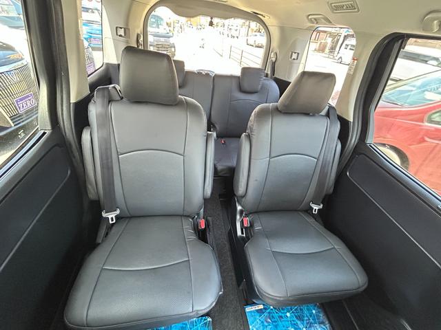 ノア Ｓｉ　９型ナビ／ＴＶ／Ｂカメラ／Ｂｌｕｅｔｏｏｔｈオーデオ／両側自動ドア／前後ドラレコ／シートカバー／全国対応２年保証（30枚目）