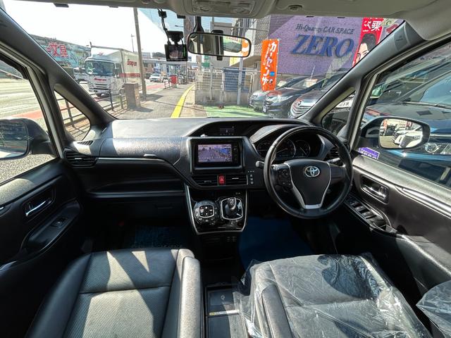 エスクァイア ハイブリッドＧｉ　ナビ／ＴＶ／Ｂカメラ／Ｂｌｕｅｔｏｏｔｈオーデオ／後席モニター／前後ドラレコ／両側自動ドア／ＬＥＤライト／ＥＴＣ／全国対応２年保証（3枚目）