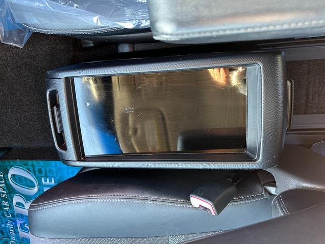 エスティマ アエラス プレミアムエディション フロントモデリスタ/ナビ/Bカメラ/クルコン/ハーフレザーシート/7人乗りオットマン/Pシート HIDライト/スマートキー/18AW/両側自動ドア/全国対応2年保証(37枚目)