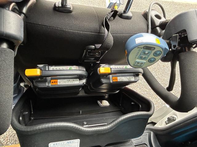 ヴォクシー ZS セフティセンス/非課税/セカンドサイドリフトUP脱着タイプ自操式/充電タイプ/ジョイステック/9型ナビ/TV/Bカメラ/Bluetoothオーデオ/左側自動ドア/LED/クルコン/ETC/2年保証(10枚目)