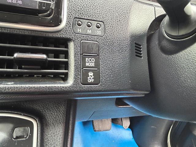 ヴォクシー ZS セフティセンス/非課税/セカンドサイドリフトUP脱着タイプ自操式/充電タイプ/ジョイステック/9型ナビ/TV/Bカメラ/Bluetoothオーデオ/左側自動ドア/LED/クルコン/ETC/2年保証(42枚目)