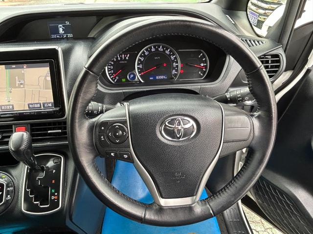 ヴォクシー ZS セフティセンス/非課税/セカンドサイドリフトUP脱着タイプ自操式/充電タイプ/ジョイステック/9型ナビ/TV/Bカメラ/Bluetoothオーデオ/左側自動ドア/LED/クルコン/ETC/2年保証(43枚目)