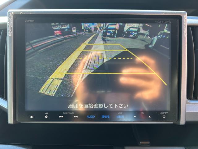 ステップワゴンスパーダ Ｚ　クールスピリット　９型ＳＤナビ　ＴＶ　Ｂカメラ　Ｂｌｕｅｔｏｏｔｈオーディオ　８人乗り　スマートキー　ＨＩＤライト　ＥＴＣ　１７ＡＷ　両側自動ドア　全国対応２年保証（11枚目）