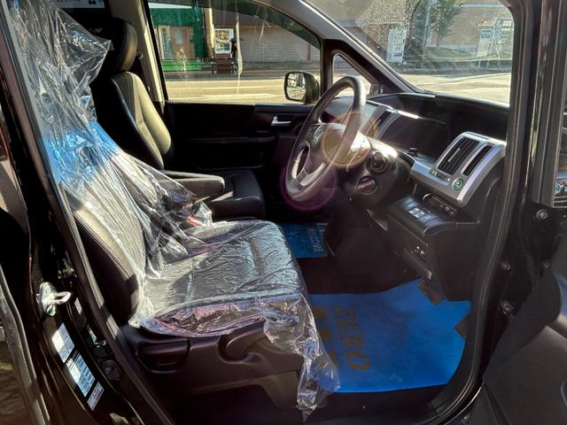 ステップワゴンスパーダ Ｚ　クールスピリット　９型ＳＤナビ　ＴＶ　Ｂカメラ　Ｂｌｕｅｔｏｏｔｈオーディオ　８人乗り　スマートキー　ＨＩＤライト　ＥＴＣ　１７ＡＷ　両側自動ドア　全国対応２年保証（20枚目）