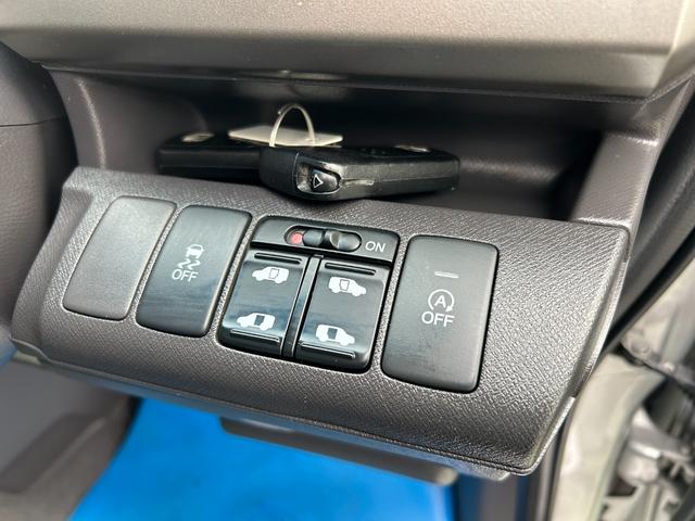 ステップワゴン Ｇ　コンフォートセレクション　ナビ／ＴＶ／Ｂカメラ／Ｂｌｕｅｔｏｏｔｈオーデオ／両側自動ドア／ドラレコ／キーフリー／キセノン／全国対応２年保証（14枚目）