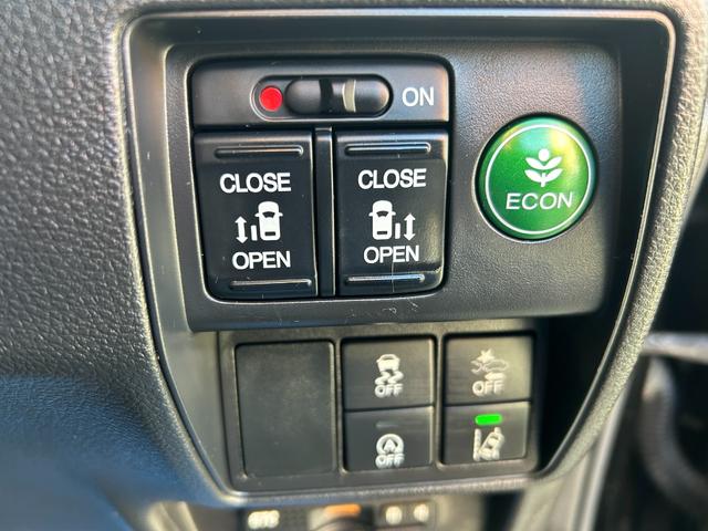 オデッセイ アブソルート・Ｘホンダセンシングアドバンスドパッケジ　センシング／ナビ／ＴＶ／Ｂカメラ／後席Ｍ／ＢＴ／パーキングアシスト／誤発進抑制機能／衝突被害軽減／車線逸脱防止／アダクティブクルコン／ハーフレザーＰシート／オットマン／両自動ドア／２年保証（19枚目）