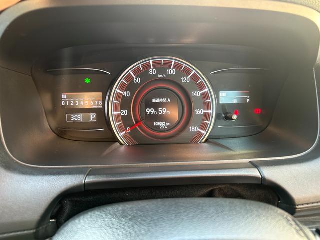 オデッセイ アブソルート・Ｘホンダセンシングアドバンスドパッケジ　センシング／ナビ／ＴＶ／Ｂカメラ／後席Ｍ／ＢＴ／パーキングアシスト／誤発進抑制機能／衝突被害軽減／車線逸脱防止／アダクティブクルコン／ハーフレザーＰシート／オットマン／両自動ドア／２年保証（40枚目）