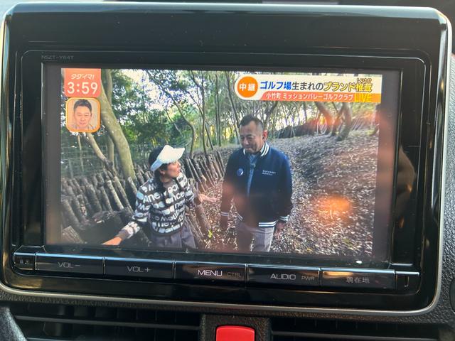 エスクァイア ハイブリッドGi エアロ/9型SDナビ/TV/Bカメラ/Bluetoothオーディオ/後席モニター/クルーズコントロール/革シートヒーター/7人乗/LEDライト/17AW/両側自動ドア/2年保証(12枚目)