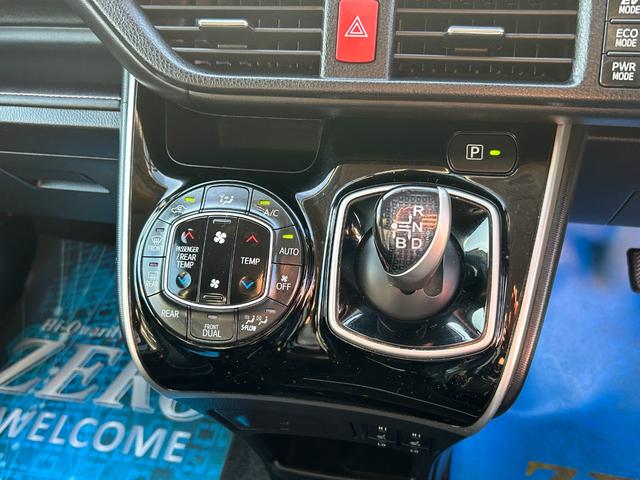 エスクァイア ハイブリッドGi エアロ/9型SDナビ/TV/Bカメラ/Bluetoothオーディオ/後席モニター/クルーズコントロール/革シートヒーター/7人乗/LEDライト/17AW/両側自動ドア/2年保証(16枚目)