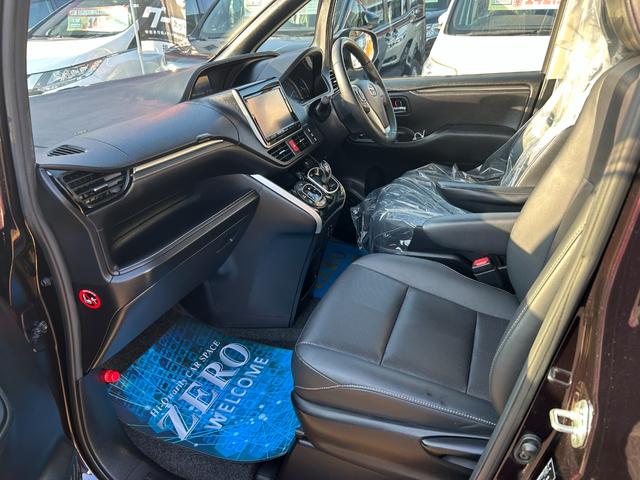 エスクァイア ハイブリッドGi エアロ/9型SDナビ/TV/Bカメラ/Bluetoothオーディオ/後席モニター/クルーズコントロール/革シートヒーター/7人乗/LEDライト/17AW/両側自動ドア/2年保証(25枚目)