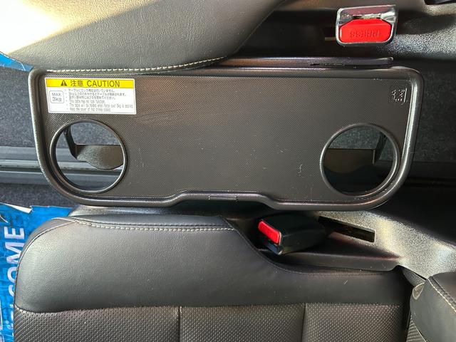 エスクァイア ハイブリッドGi エアロ/9型SDナビ/TV/Bカメラ/Bluetoothオーディオ/後席モニター/クルーズコントロール/革シートヒーター/7人乗/LEDライト/17AW/両側自動ドア/2年保証(41枚目)