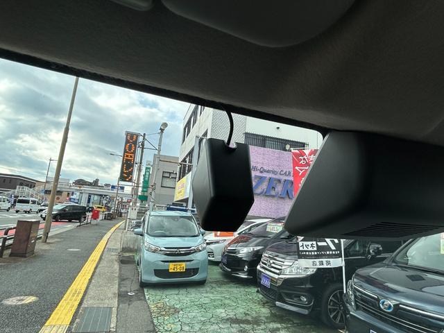 タウンエースバン ＧＬ　後期型／プリクラッシュ／ルーフラック／リアラダー／ＬＥＤランプ／助手席エアバック／パワーウィンド／リモコンキー／アイストップ／ナビ／ＢＴ／ＴＶ／Ｂカメラ／ドラレコ／ＥＴＣ（13枚目）