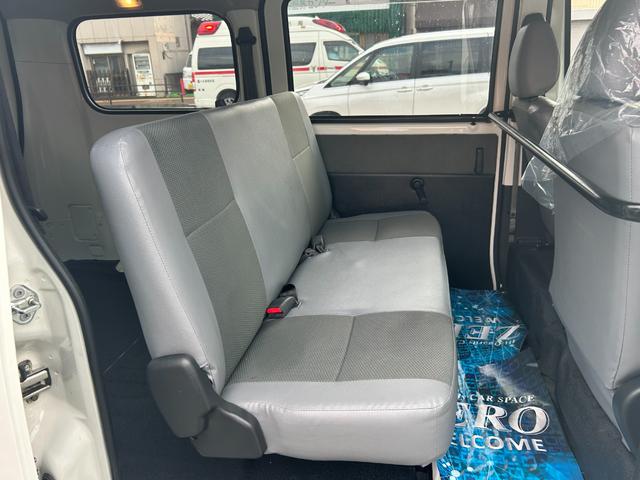 タウンエースバン ＧＬ　後期型／プリクラッシュ／ルーフラック／リアラダー／ＬＥＤランプ／助手席エアバック／パワーウィンド／リモコンキー／アイストップ／ナビ／ＢＴ／ＴＶ／Ｂカメラ／ドラレコ／ＥＴＣ（29枚目）