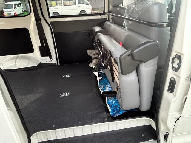 タウンエースバン ＧＬ　後期型／プリクラッシュ／ルーフラック／リアラダー／ＬＥＤランプ／助手席エアバック／パワーウィンド／リモコンキー／アイストップ／ナビ／ＢＴ／ＴＶ／Ｂカメラ／ドラレコ／ＥＴＣ（33枚目）