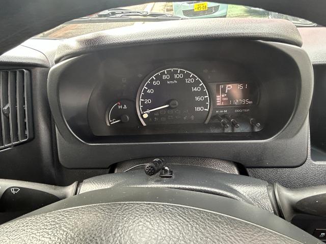 タウンエースバン ＧＬ　後期型／プリクラッシュ／ルーフラック／リアラダー／ＬＥＤランプ／助手席エアバック／パワーウィンド／リモコンキー／アイストップ／ナビ／ＢＴ／ＴＶ／Ｂカメラ／ドラレコ／ＥＴＣ（38枚目）