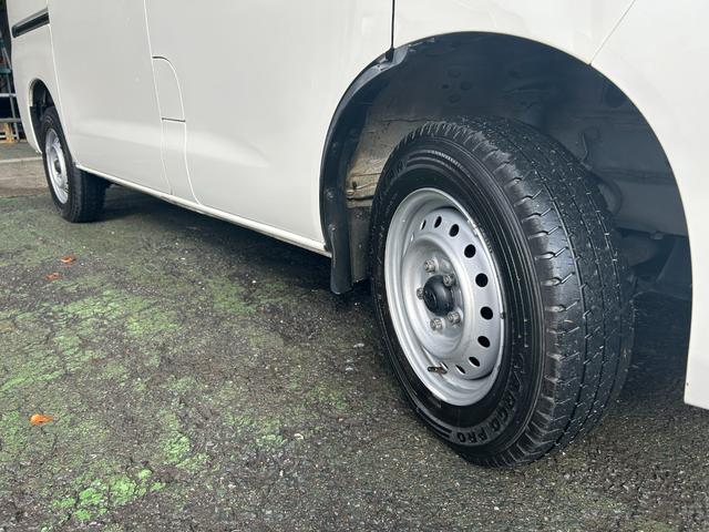 タウンエースバン ＧＬ　後期型／プリクラッシュ／ルーフラック／リアラダー／ＬＥＤランプ／助手席エアバック／パワーウィンド／リモコンキー／アイストップ／ナビ／ＢＴ／ＴＶ／Ｂカメラ／ドラレコ／ＥＴＣ（45枚目）