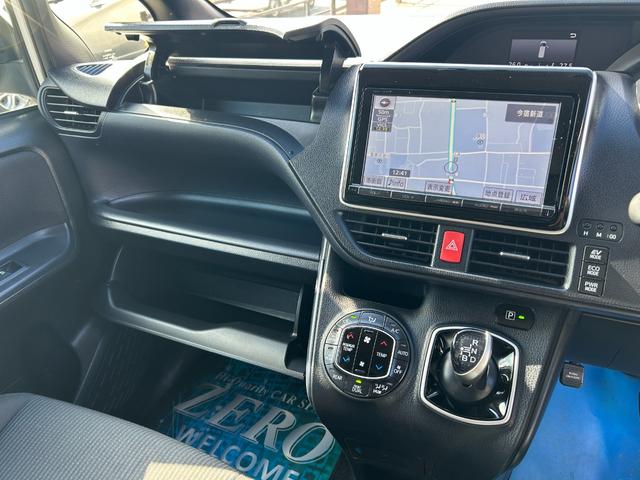 ノア ハイブリッドＸ　エアロ／９型ナビ／ＴＶ／Ｂカメラ／Ｂｌｕｅｔｏｏｔｈオーデオ／後席モニター／両側自動ドア／ＬＥＤライト（8枚目）