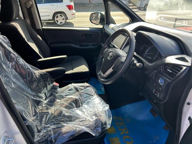 ノア ハイブリッドＸ　エアロ／９型ナビ／ＴＶ／Ｂカメラ／Ｂｌｕｅｔｏｏｔｈオーデオ／後席モニター／両側自動ドア／ＬＥＤライト（24枚目）