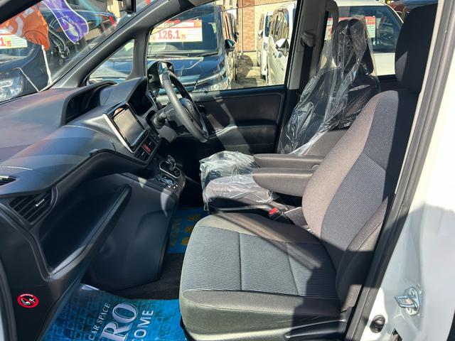 ノア ハイブリッドＸ　エアロ／９型ナビ／ＴＶ／Ｂカメラ／Ｂｌｕｅｔｏｏｔｈオーデオ／後席モニター／両側自動ドア／ＬＥＤライト（26枚目）