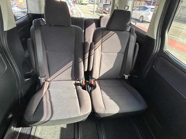 ノア ハイブリッドＸ　エアロ／９型ナビ／ＴＶ／Ｂカメラ／Ｂｌｕｅｔｏｏｔｈオーデオ／後席モニター／両側自動ドア／ＬＥＤライト（27枚目）