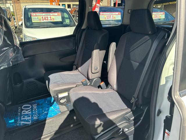 ノア ハイブリッドＸ　エアロ／９型ナビ／ＴＶ／Ｂカメラ／Ｂｌｕｅｔｏｏｔｈオーデオ／後席モニター／両側自動ドア／ＬＥＤライト（28枚目）