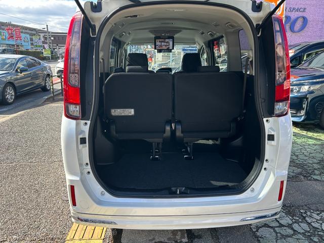 ノア ハイブリッドＸ　エアロ／９型ナビ／ＴＶ／Ｂカメラ／Ｂｌｕｅｔｏｏｔｈオーデオ／後席モニター／両側自動ドア／ＬＥＤライト（31枚目）