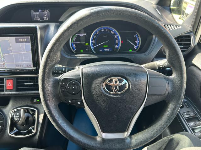 ノア ハイブリッドＸ　エアロ／９型ナビ／ＴＶ／Ｂカメラ／Ｂｌｕｅｔｏｏｔｈオーデオ／後席モニター／両側自動ドア／ＬＥＤライト（34枚目）