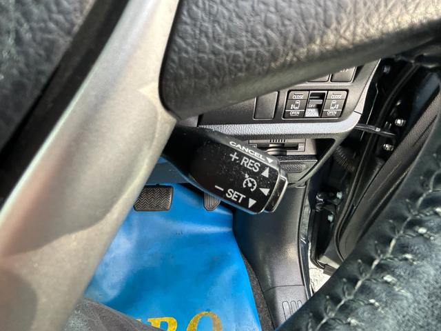 ヴォクシー ハイブリッドV セフティセンス/後期型/衝突被害軽減/車線逸脱防止/9型ナビ/TV/Bカメラ/後席モニター/Bluetooth/シートヒーター/LEDライト/両側自動ドア/2年保証(41枚目)