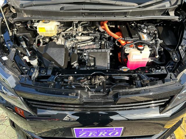 ヴォクシー ハイブリッドＶ　セフティセンス／衝突被害軽減／車線逸脱防止／１０型ナビ／ＴＶ／Ｂカメラ／後席モニター／Ｂｌｕｅｔｏｏｔｈ／シートヒーター／ＬＥＤライト／両側自動ドア／リアスポ／２年保証（4枚目）