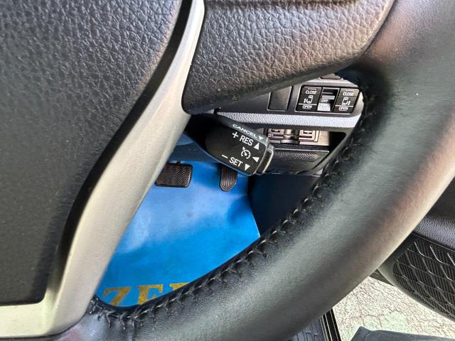 ヴォクシー ハイブリッドＶ　セフティセンス／衝突被害軽減／車線逸脱防止／１０型ナビ／ＴＶ／Ｂカメラ／後席モニター／Ｂｌｕｅｔｏｏｔｈ／シートヒーター／ＬＥＤライト／両側自動ドア／リアスポ／２年保証（38枚目）