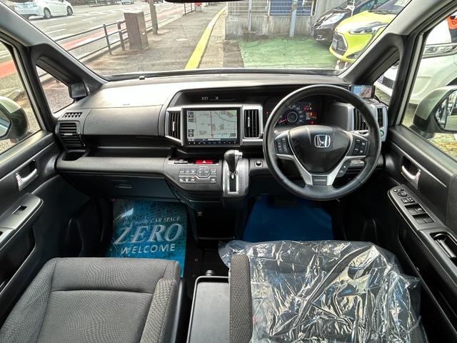 ステップワゴンスパーダ Ｚ　９型ＳＤナビ／ＴＶ／Ｂカメラ／Ｂｌｕｅｔｏｏｔｈ／クルーズコントロール　／アイドリングストップ／８人乗り／ＨＩＤライト／スマートキー／両側自動ドア／２年保証付（3枚目）