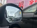 ブラインドスポットモニター】搭載しております。隣の車線を走る車両をレーダーで検知し、死角エリアの車両の存在をお知らせします。