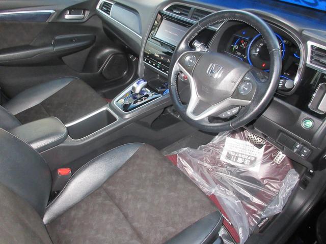 ホンダ シャトル ハイブリッドｘ ナビ装着用スペシャルパッケージ ｅｔｃ車載器 バックカメラ ｌｅｄヘッドライト フォグライト クルーズコントロール ハーフレザーシート 158 0万円 平成28年 16年 佐賀県 中古車 価格 Com