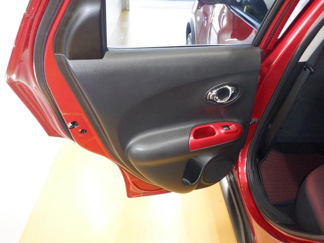 15RX タイプV ナビ バックカメラ 本革巻きステアリング ETC プッシュスタート スマートキー フロントフォグランプ アルミホイール オートエアコン UVカットガラス プライバシーガラス ABS エアバッグ PW(15枚目)
