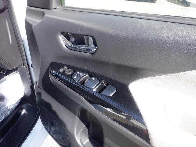 セレナ ハイウェイスターＧ　標準仕様１／標準仕様２／セーフティパックＡ／日産オリジナルナビ取付パッケージ／標準仕様５　ナビ　フロント＆サイド＆バックカメラ　アラウンドビューモニター　　ＭＲ２０ＤＤ－ＳＭ２４エンジン　ＣＶＴ（9枚目）