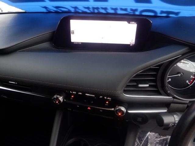 ＭＡＺＤＡ３ファストバック １５Ｓツーリング　ナビ　バックカメラ　クルーズコントロール　本革巻ステアリング　ｉ－ＡＣＴＩＶＳＥＮＳＥ　アイドリングストップ　ＬＥＤライト　オートライト　電動パーキングブレーキ　オートブレーキホールド　６ＭＴ　２ＷＤ（22枚目）