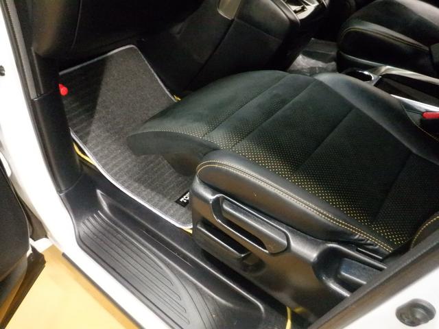 ヴェルファイア ２．５Ｚ　Ａエディション　ゴールデンアイズ　ベースグレード「Ｚ　Ａエディション」の特別仕様車「Ｚ　Ａエディション　ゴールデンアイズ」　ナビ　バックカメラ　フリップダウンモニター　両側パワースライドドア　クルーズコントロール　電動リアゲート　ＡＷ（12枚目）