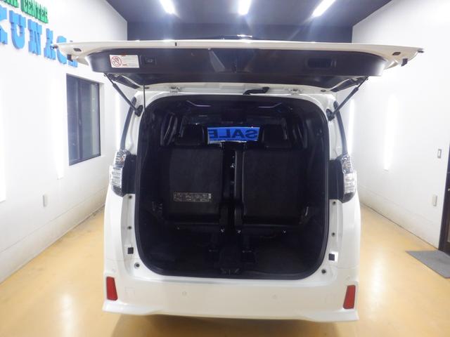 ヴェルファイア ２．５Ｚ　Ａエディション　ゴールデンアイズ　ベースグレード「Ｚ　Ａエディション」の特別仕様車「Ｚ　Ａエディション　ゴールデンアイズ」　ナビ　バックカメラ　フリップダウンモニター　両側パワースライドドア　クルーズコントロール　電動リアゲート　ＡＷ（26枚目）