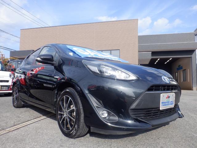 アクア Ｓスタイルブラック　ベースグレード「Ｓ」の特別仕様車「Ｓ　スタイル　ブラック」　Ｔｏｙｏｔａ　Ｓａｆｅｔｙｓｅｎｓｅ　プリクラッシュセーフティ　インテリジェントクリアランスソナー　直列４気筒＋モーター　プッシュスタート（3枚目）