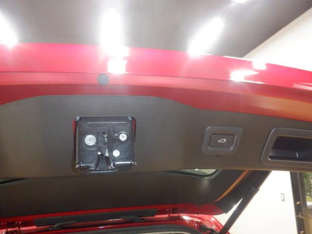 電動リアゲート！特選車と豊富な品揃え、アフターサービスも自社整備工場が万全で、安心と信頼が売りのお店です。