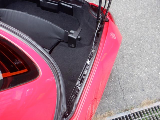 自社工場完備・アフターサービス万全です！展示車は全車保証付になっておりますので安心です。