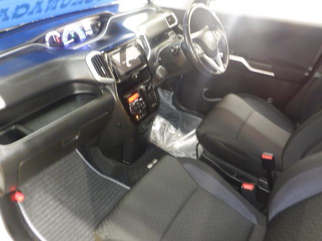 デリカＤ：２ カスタムハイブリッドＳＶ　ナビパッケージ　ナビ　フロント＆サイド＆バックカメラ　全方位モニター　両側パワースライドドア　クルーズコントロール　本革巻きステアリング　ＬＥＤライト　オートライト　ＡＳＣ　レーンアシスト　エアロ　アルミホイール（11枚目）