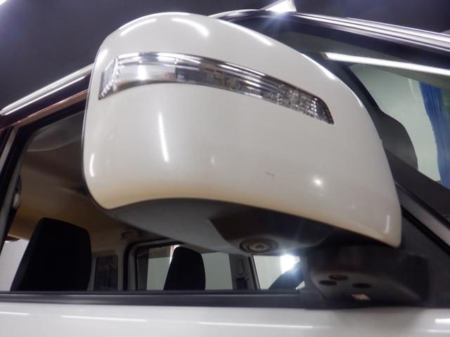 デリカＤ：２ カスタムハイブリッドＳＶ　ナビパッケージ　ナビ　フロント＆サイド＆バックカメラ　全方位モニター　両側パワースライドドア　クルーズコントロール　本革巻きステアリング　ＬＥＤライト　オートライト　ＡＳＣ　レーンアシスト　エアロ　アルミホイール（24枚目）