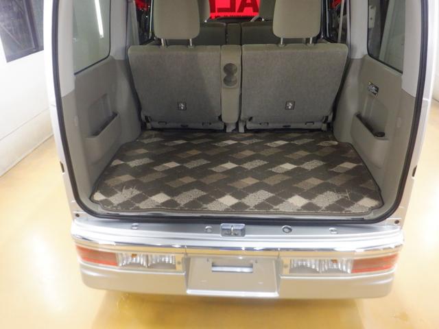 アトレーワゴン カスタムターボＲＳ　ＣＤ／ＡＭ／ＦＭラジオ付き　キーレスエントリー　両側スライドドア　水冷直列３気筒ＤＯＨＣ１２バルブインタークーラーターボ　キセノン　フロントフォグランプ　エアロ　アルミホイール　オートエアコン　ＡＢＳ（19枚目）