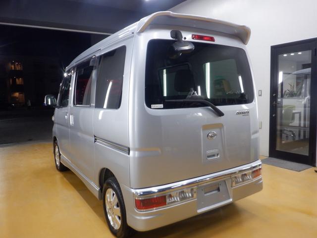 アトレーワゴン カスタムターボＲＳ　ＣＤ／ＡＭ／ＦＭラジオ付き　キーレスエントリー　両側スライドドア　水冷直列３気筒ＤＯＨＣ１２バルブインタークーラーターボ　キセノン　フロントフォグランプ　エアロ　アルミホイール　オートエアコン　ＡＢＳ（29枚目）