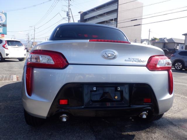 コペン ローブ　ナビ　運転席助手席シートヒーター　本革巻きステアリング　ステアリングチルド機構　ＬＥＤライト　ＶＳＣ　ＴＲＣ　水冷直列３気筒ＤＯＨＣ１２バルブインタークーラーターボ　アルミホイール　フルオートエアコン（13枚目）