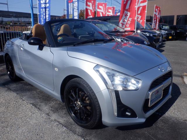 コペン ローブ　ナビ　運転席助手席シートヒーター　本革巻きステアリング　ステアリングチルド機構　ＬＥＤライト　ＶＳＣ　ＴＲＣ　水冷直列３気筒ＤＯＨＣ１２バルブインタークーラーターボ　アルミホイール　フルオートエアコン（19枚目）