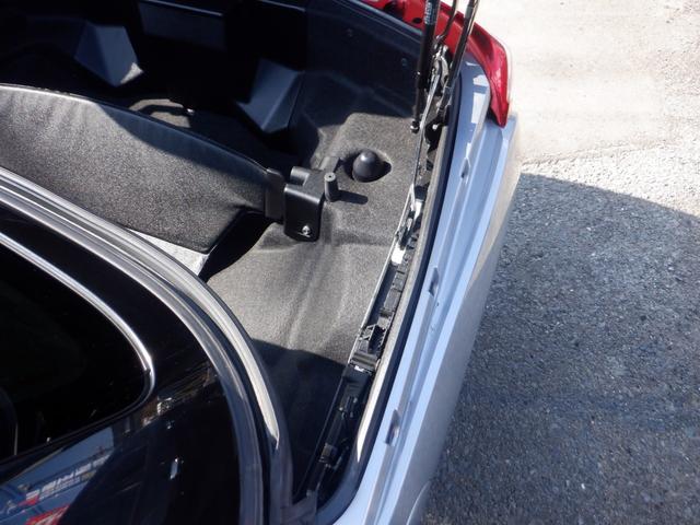 コペン ローブ　ナビ　運転席助手席シートヒーター　本革巻きステアリング　ステアリングチルド機構　ＬＥＤライト　ＶＳＣ　ＴＲＣ　水冷直列３気筒ＤＯＨＣ１２バルブインタークーラーターボ　アルミホイール　フルオートエアコン（28枚目）