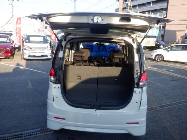 特選車と豊富な品揃え、アフターサービスも自社整備工場が万全で、安心と信頼が売りのお店です。